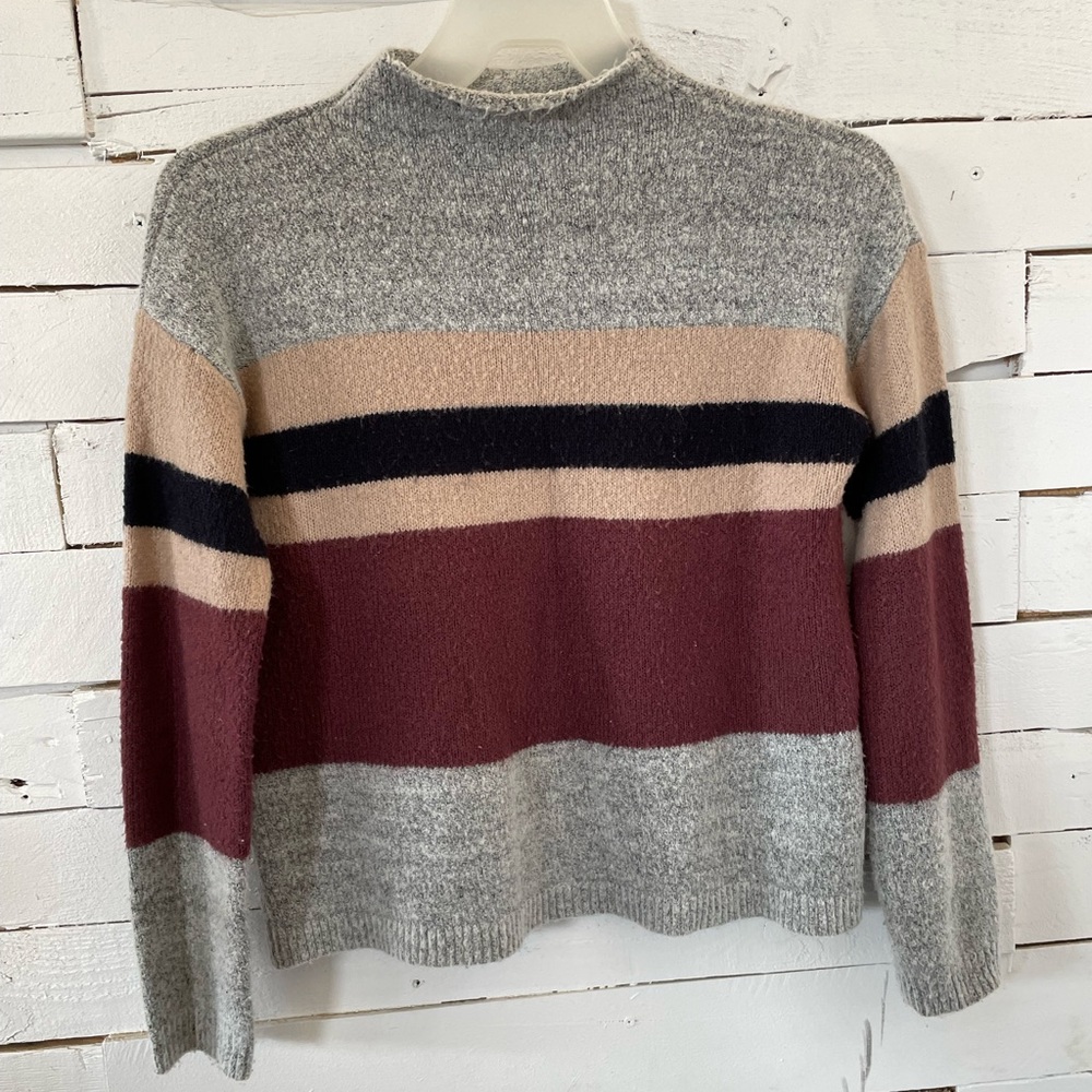 Item & Thread Striped Sweater. Size S